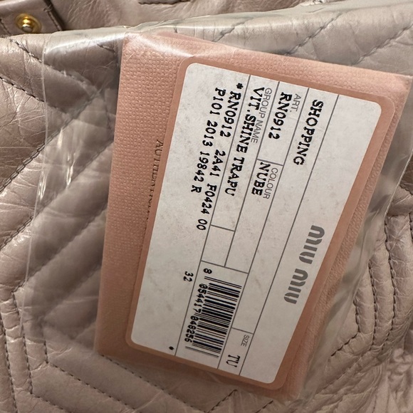 Miu Miu shine trapu - Picture 10 of 17